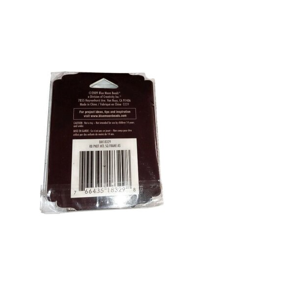 NOS Lot of Seven Pieces- Collection of Tokens and Charms - Picture 10 of 10